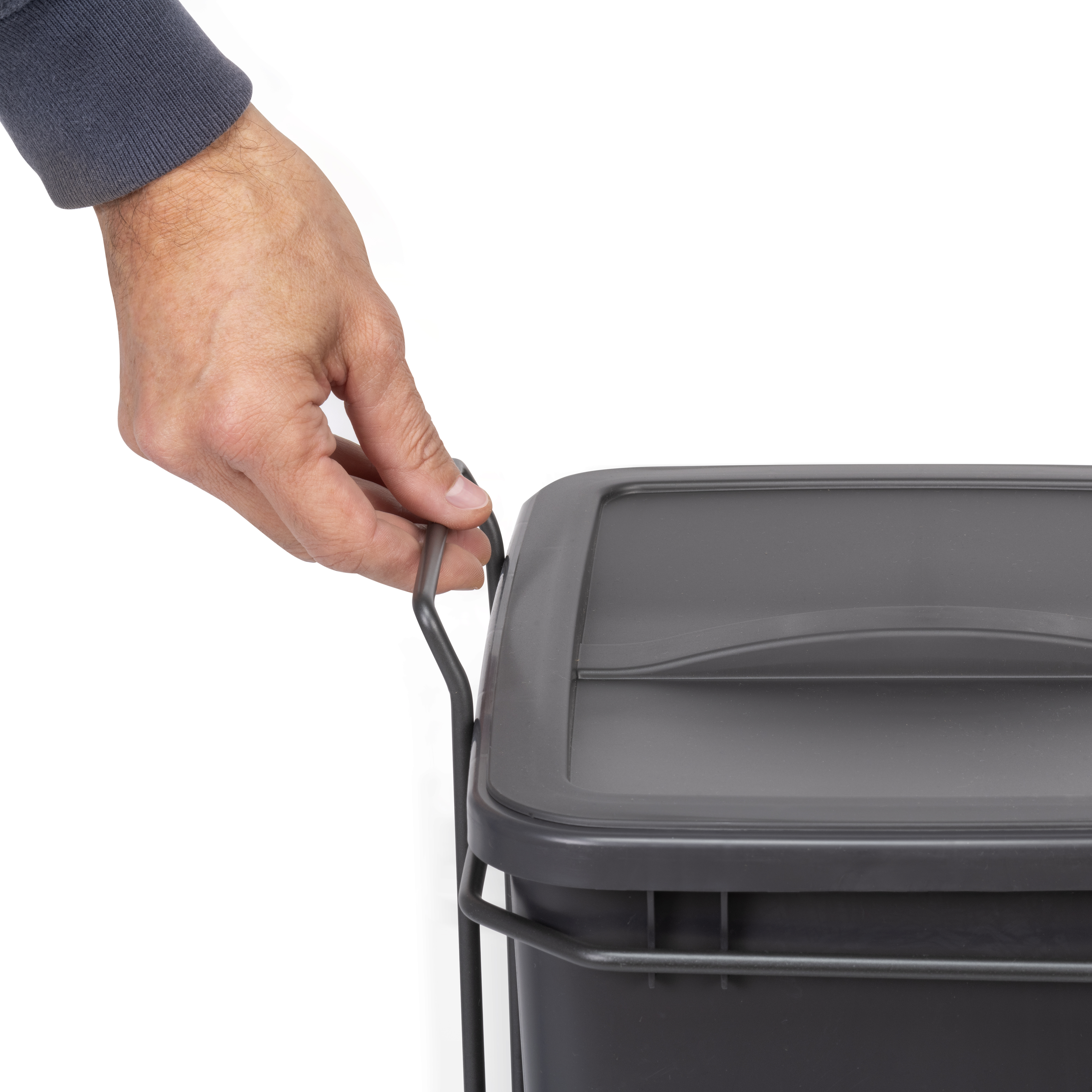 Caixote do lixo de reciclagem para fixar em módulo de cozinha com extração  automática Emuca - Habitium®